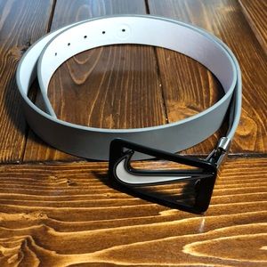 Men’s Reversible White & Grey Nike Golf Belt